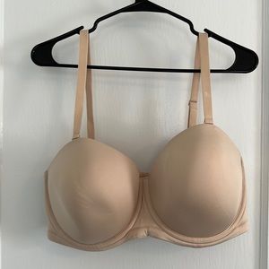 Wacoal strapless / convertible Beige / Nude Bra Size 40G